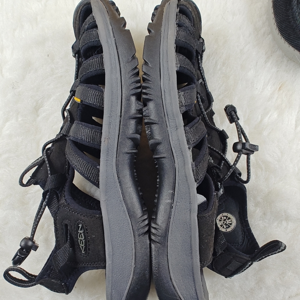 KEEN Black & Gray Sport Sandals Waterproof Hiking Sandals Women's size 9.5 - Picture 8 of 11